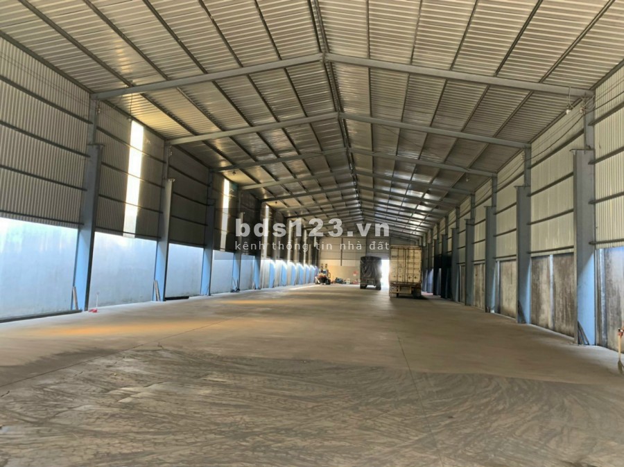 Cần cho thuê kho xưởng 1000m2 đến 1500m2 Bến Bình Đông Quận 8 giá 95 nghìn/m2/tháng