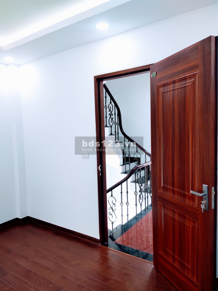 Bán căn nhà 41m2 Xuân Phương Nam Từ Liêm 150m ra đường Trần Hữu Dực, 2 phút di chuyển vào Mỹ Đình