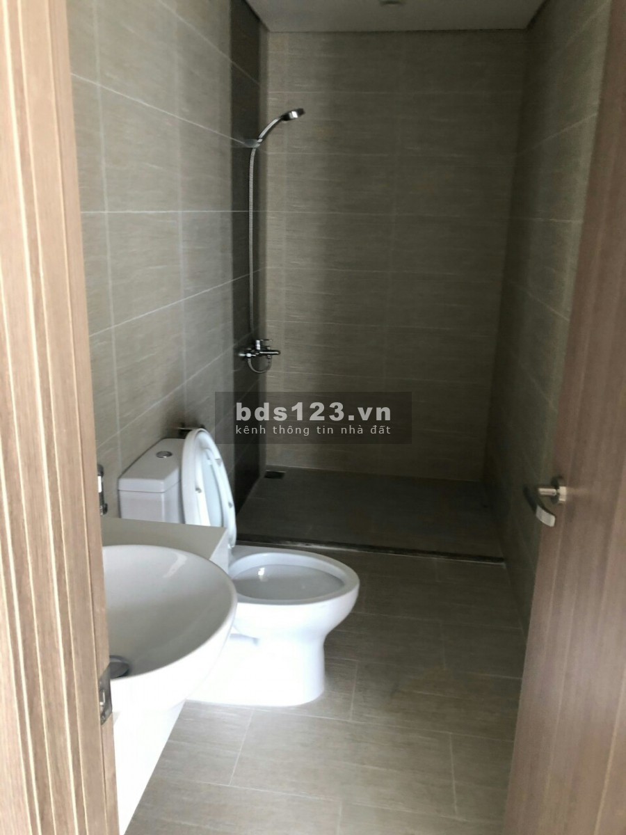 Chính chủ bán gấp căn 2 phòng ngủ giá 1.750 tỷ bao phí tại Vinhomes Smart City. Lh: 0393425188