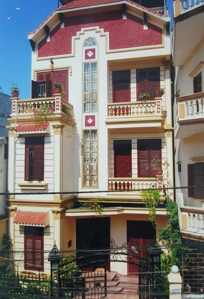 Cần bán Biệt thự Yên Hòa Quận Cầu Giấy diện tích 135m2 4 tầng chỉ hơn 11 tỷ ở cực sướng