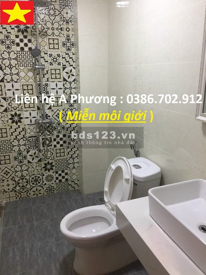 Bán nhà ngõ oto Quang Trung diện tích 35m2, 5 tầng, giá bán chỉ có 2,2 tỷ.