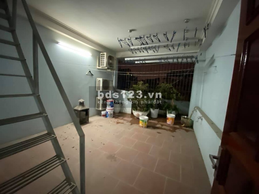 Nhà nguyên căn đẹp lô góc Xã Đàn, mt rộng, dt 62m2, giá bán 5 tỷ, an sinh cực đỉnh