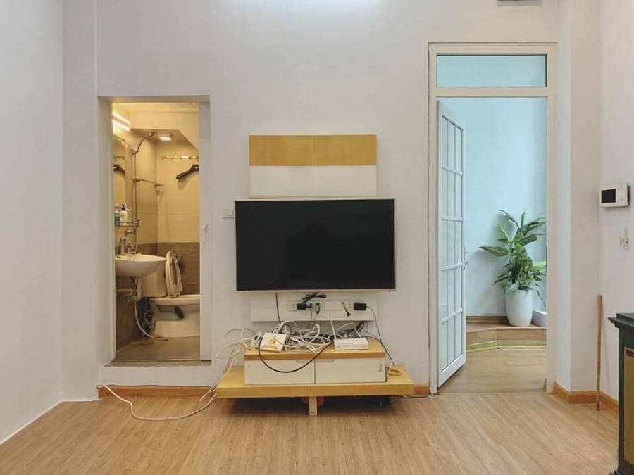 Nhỉnh 4 tỷ Phố Huế 4 tầng lô góc, liên hệ 0382444399, sổ vuông đẹp, cất két chờ sang tên