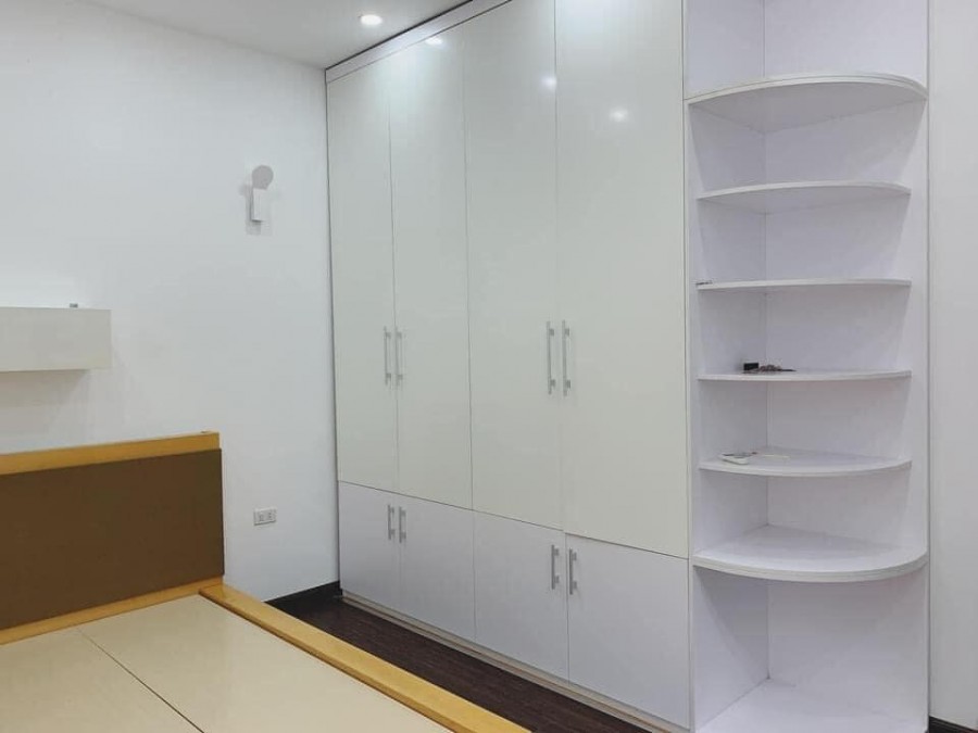 Nhỉnh 4 tỷ Phố Huế 4 tầng lô góc, liên hệ 0382444399, sổ vuông đẹp, cất két chờ sang tên