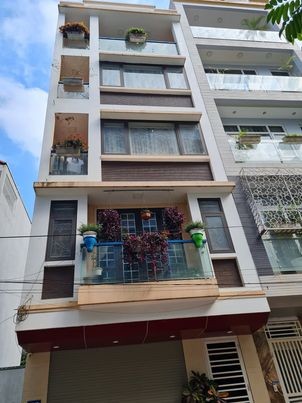 Bán nhà Phố Thái Hà, Đống Đa. Ôtô vào nhà- Khu Vip- Kinh doanh. DT 70m2, 5 tầng, mt 5m, giá 18 tỷ
