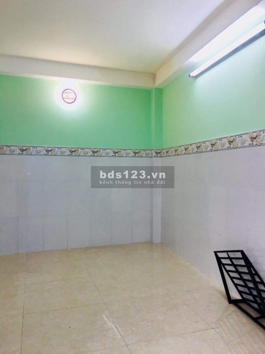 Bán nhà Trần Quang Khải Quận 1, đúc kiên cố 4 tầng, dt 25m2, giá bán 3.2 tỷ, lhcc