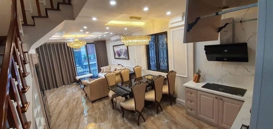 Bán nhà đẹp Dương Quảng Hàm Cầu Giấy gara ô tô kinh doanh thang máy. Giá chỉ 12..xxx Tỷ