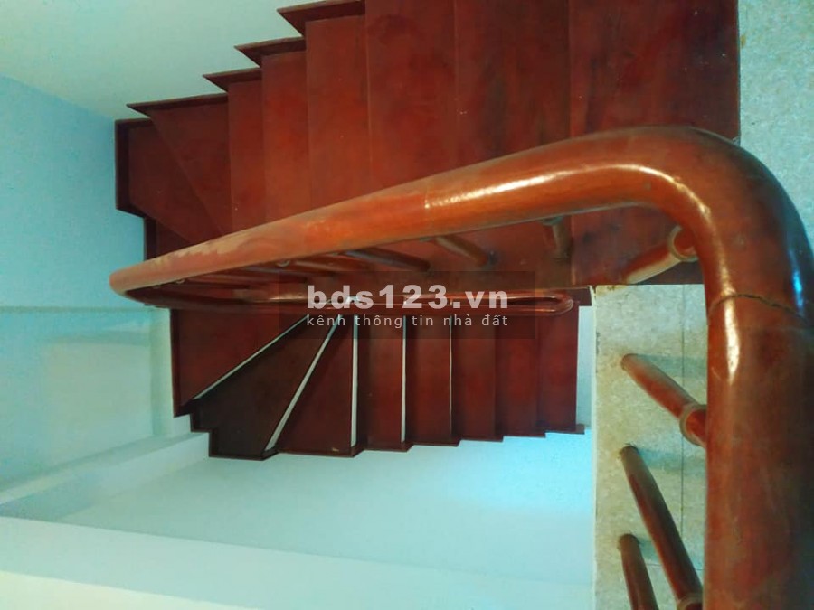 Nhỉnh 3 tỷ có nhà siêu đẹp Ngọc Thuỵ Long Biên, ô tô đỗ cầu Long Biên