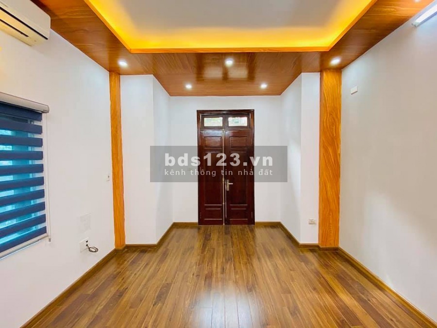 Bán nhà Phùng Hưng, Hà Đông, đường rộng ô tô tránh, dt 52m2, giá bán 5.5 tỷ