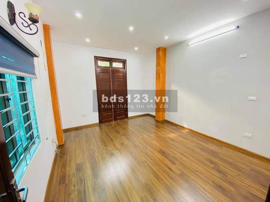 Bán nhà Phùng Hưng, Hà Đông, đường rộng ô tô tránh, dt 52m2, giá bán 5.5 tỷ