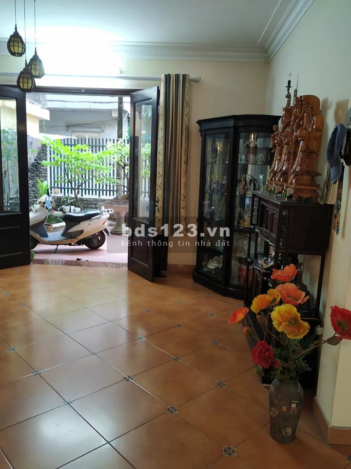 Bán biệt thự lô góc gần phố Nhật Chiêu, Tây Hồ, 120m x 4 tầng đẹp, gần hồ về ở ngay