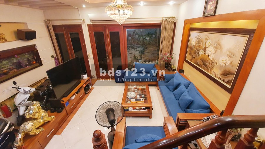 Cực Hot Bán Nhà Chính Chủ Tôn Thất Tùng, Đống Đa diện tích 69m2 Nở Hậu SĐCC
