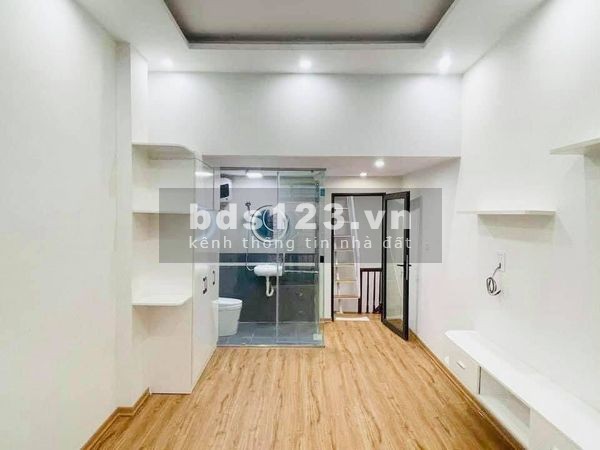 Bán nhà Minh Khai gần Chợ Mơ, đúc 4 tầng kiên cố full nội thất giá 2.3 tỷ