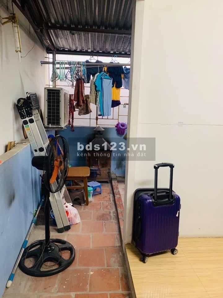 Bán nhà Hoàng Hoa Thám tặng nội thất cao cấp giá nhỉnh 2 tỷ dtsd 22m2