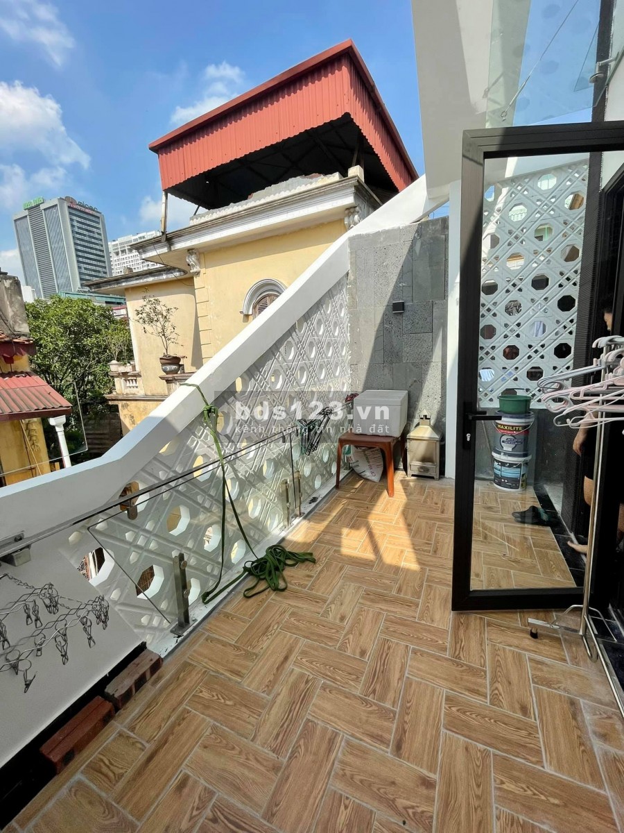 Nhà rộng thiết kế đỉnh và đẹp phố Tây Sơn, Đống Đa diện tích 48m2, 4 tầng giá 4,35 tỷ