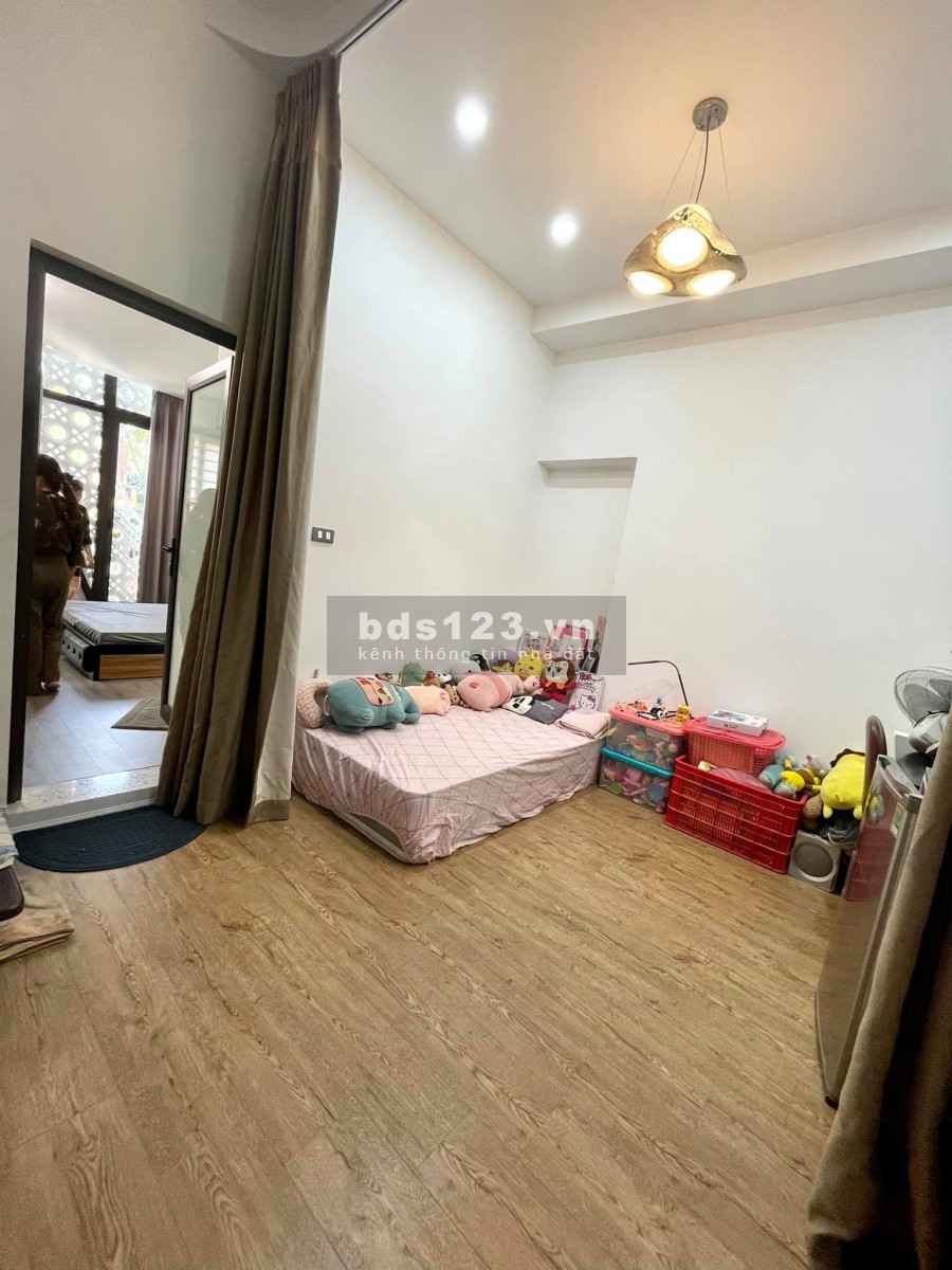 Nhà rộng thiết kế đỉnh và đẹp phố Tây Sơn, Đống Đa diện tích 48m2, 4 tầng giá 4,35 tỷ