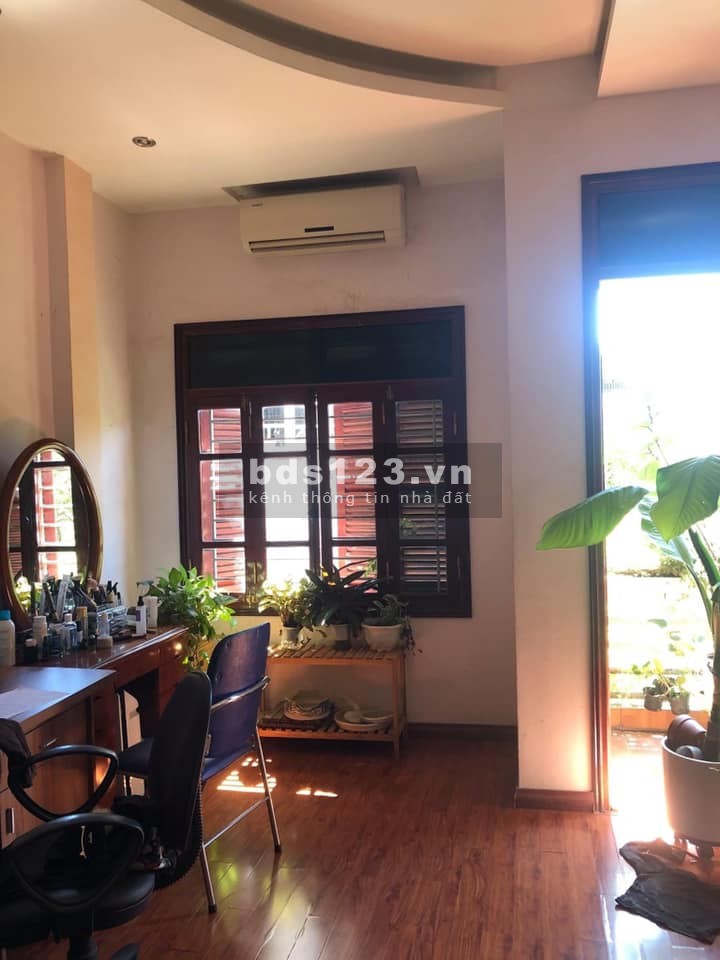Cần bán nhà nguyên căn Quận Hà Đông diện tích 43m2, 4 tầng, giá bán 3..tỷ