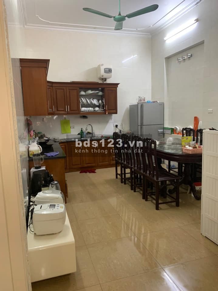 Cần bán nhà nguyên căn Quận Hà Đông diện tích 43m2, 4 tầng, giá bán 3..tỷ