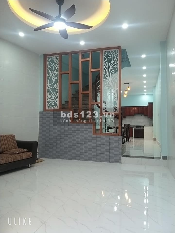Đại Từ, Hoàng Mai nhà mới ở luôn, gần ô tô, 3 tầng dtsd 54m2 giá 3 tỷ 95