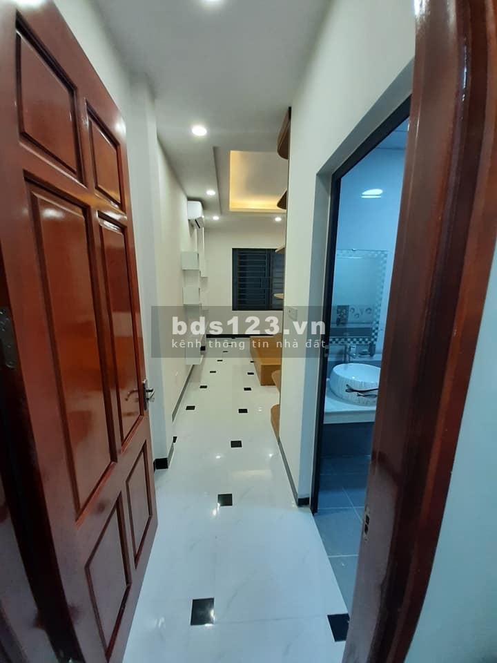Bán nhà Xuân La vị trí đẹp 7m ô tô diện tích sử dụng 45m2 giá bán 3.2 tỷ