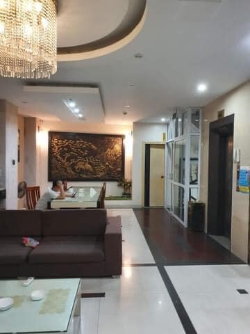 Bán khách sạn Trần Duy Hưng dt 100m2 10 tầng, mt 8m, kd 120tr/th, ô tô, thang máy, tầng hầm