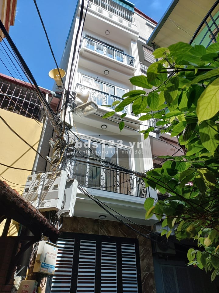 Bán nhà mới ở luôn Nguyễn An Ninh ngõ thoáng, 70m ra ô tô, giá bán 3 tỷ, dt 30.4m2