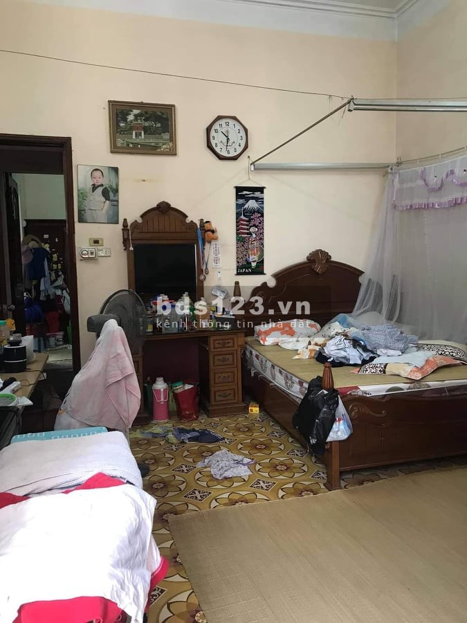 Cần bán nhà Vương Thừa Vũ dt 57m2 giá 7.8 tỷ, lô góc, ô tô đỗ cửa, lh 0879356959