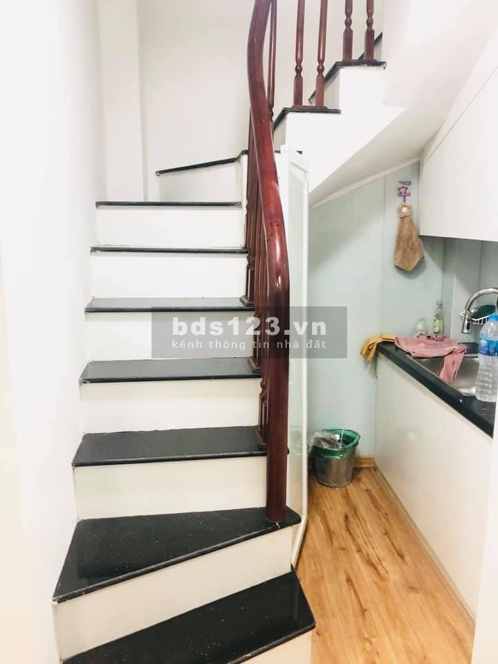 Bán nhà Minh Khai gần Chợ Mơ, đúc 4 tầng kiên cố full nội thất giá 2.3 tỷ