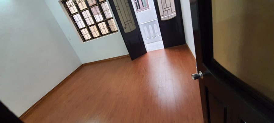 Bán nhà phố Chính Kinh, Thanh Xuân dt 45m2 Mặt tiền 4.5m Ô tô gần. Giá nhỉnh 3 tỷ.