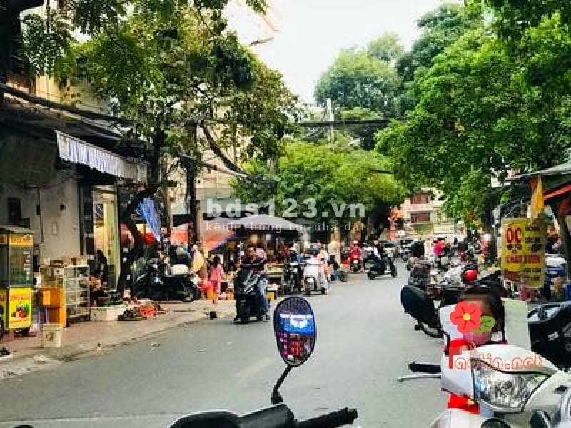 Bán nhà mặt phố Trưng Nhị cổng chợ Hà Đông, vị trí đẹp nhất Quấn, kd sầm uất