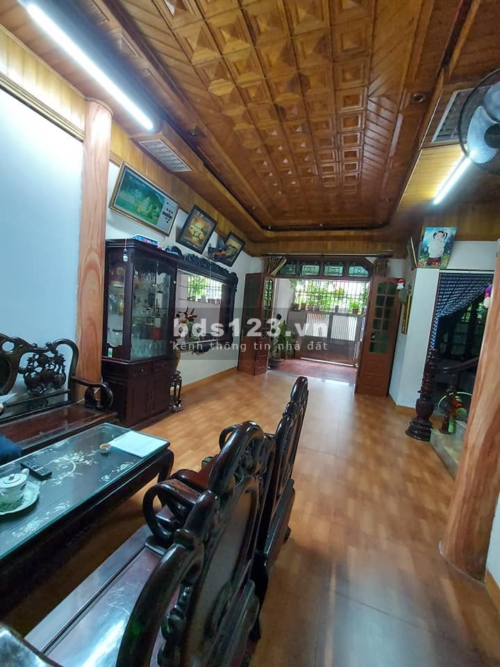 Bán nhà đẹp lung linh phố Chủ Huy Mân, Long Biên, dt 106m2, mt 7.5m, giá 5.7 tỷ