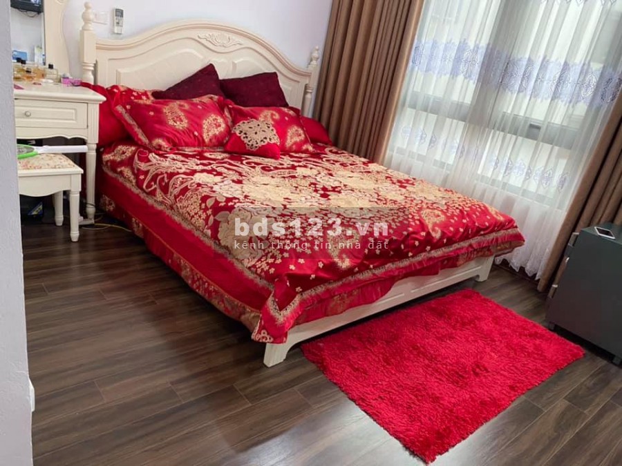 Bán nhà rộng 54m2 Lê Văn Lương Cầu Giấy, Phân Lô, Gara Ô Tô Tránh, Sát Phố, giá hơn 9 Tỷ
