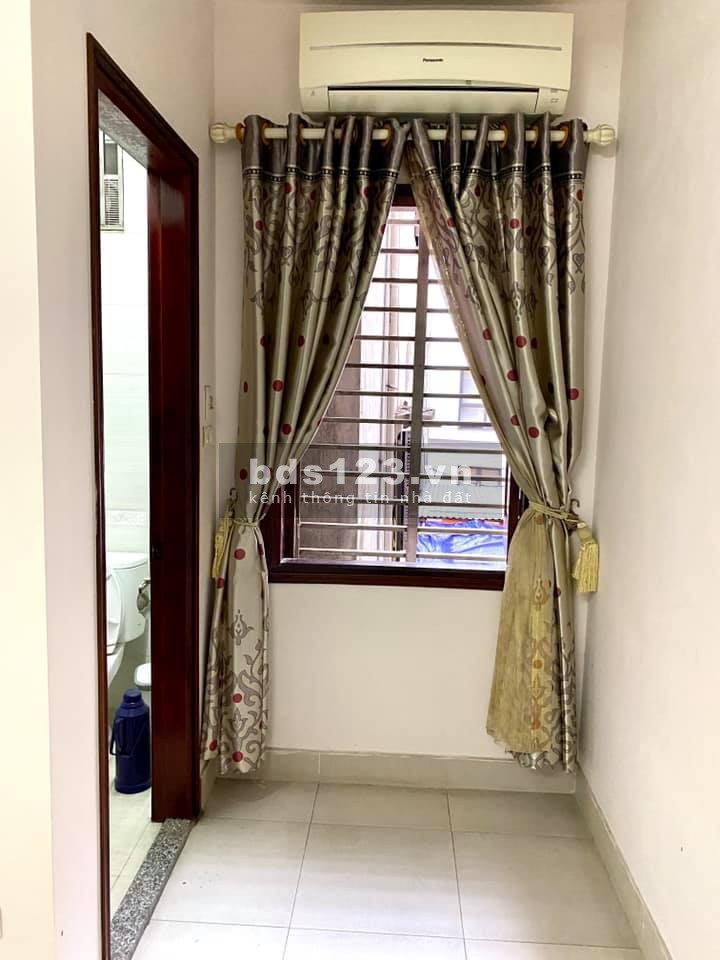 Nhà đẹp ở ngay, phân lô, ôtô đỗ cửa, Ngõ 548 Nguyễn Văn Cừ, Gia Thụy, dt 72m2, 5 Tầng