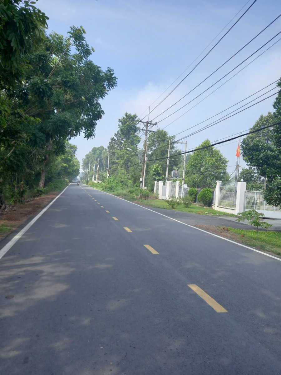Cần bán đất 2429m2 có 300m thổ cư mặt tiền Nguyễn Thị Rành xã Nhuận Đức huyện Củ Chi