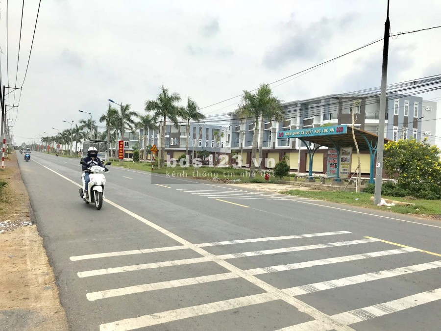 ĐẤT NỀN LIÊN KỀ TĐC SÂN BAY LONG THÀNH VÀ KDC D2D.