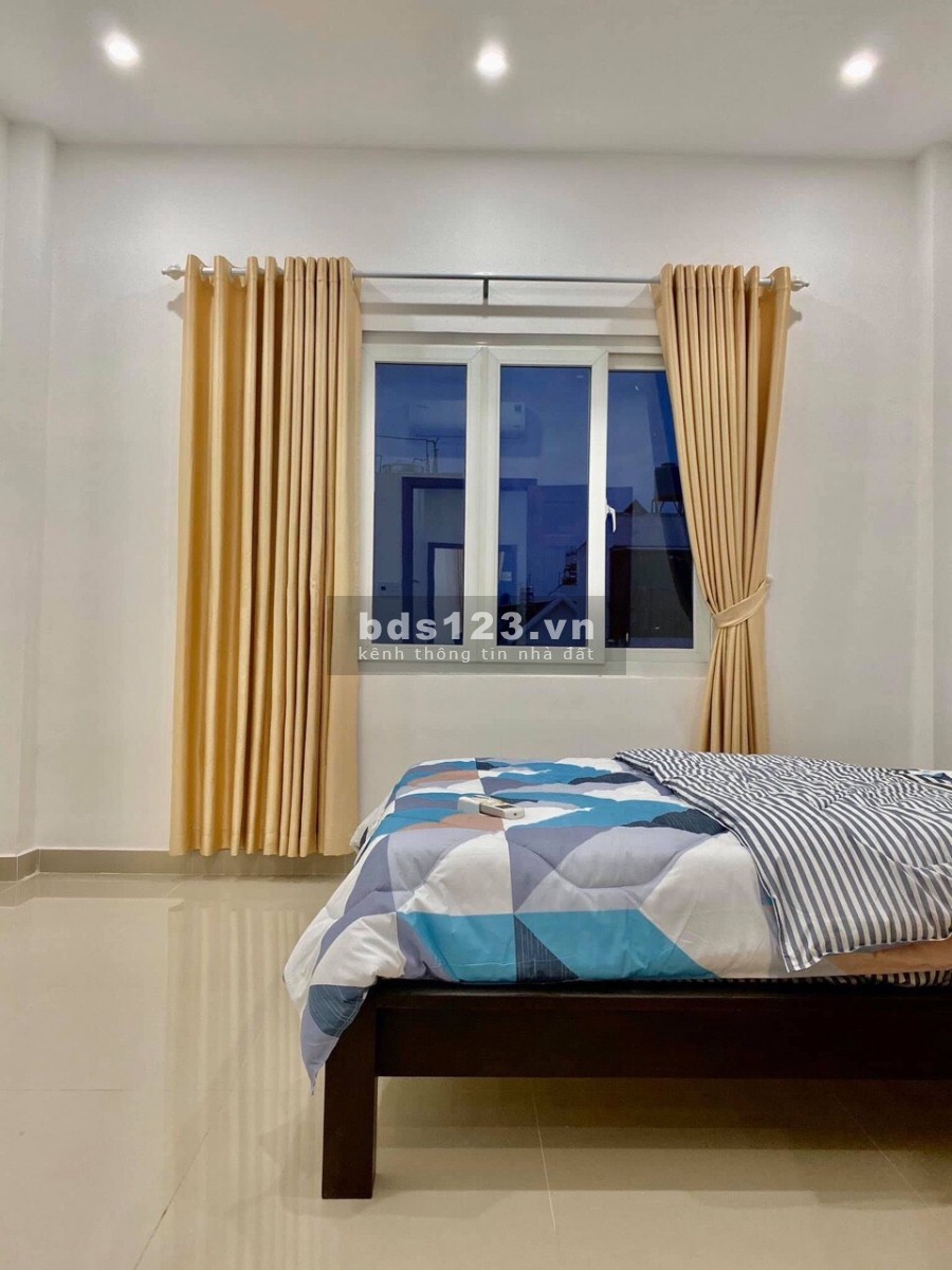 Bán nhà hẻm đường Lam Sơn, Quận Phú Nhuận, diện tích 33m2 giá chỉ 4,7 tỷ