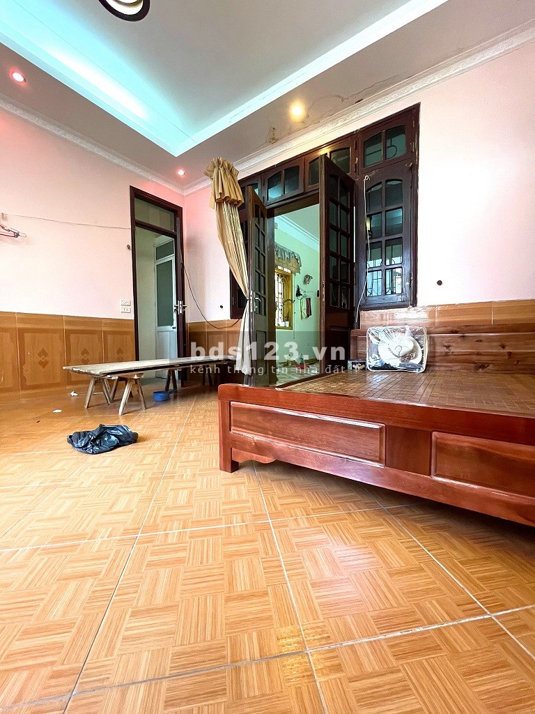 Bán nhà đất Doãn Kế Thiện diện tích sử dụng 110m2, mặt tiền 7.6m, chỉ 8.45 tỷ