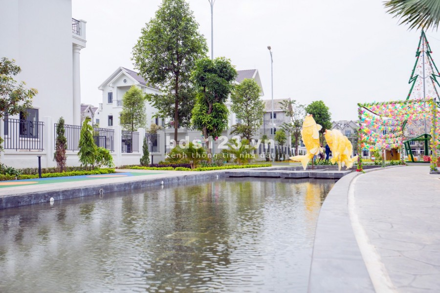 Cần bán mẫu biệt thự nhà vườn siêu đẹp mặt hướng công viên, giá tốt mùa dịch