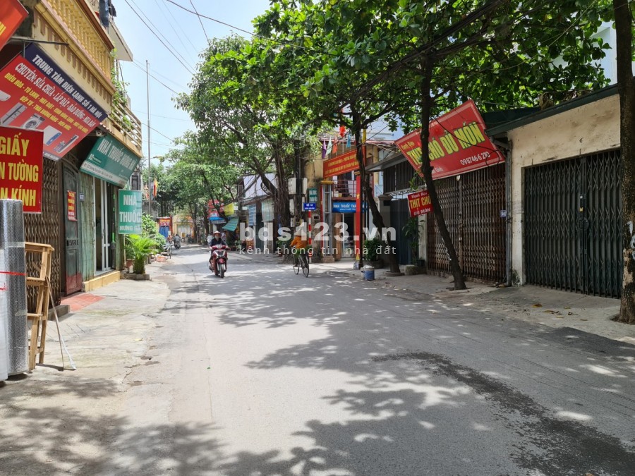 Cần cho thuê nhà riêng Bắc Từ Liêm, dt 110m2, đúc 4 tầng, có sân rộng trước nhà