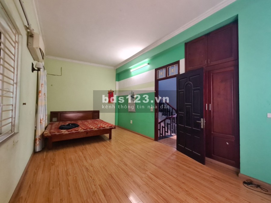 Cần cho thuê nhà riêng Bắc Từ Liêm, dt 110m2, đúc 4 tầng, có sân rộng trước nhà