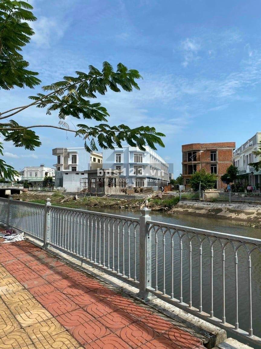 Bán nhà hoàn thiện 1 trệt 2 lầu Cái Răng, liên hệ chính chủ 0949266451