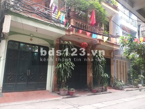 Bán nhà Hoàng Mai ngõ rộng hơn phố cho thuê vui 12tr/ tháng dt 50m2 giá 4.5 tỷ LH:0971.55.91.95