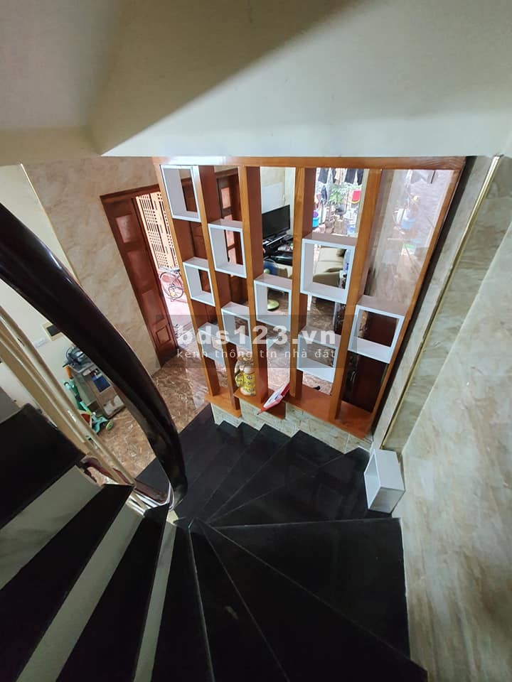 Bán Nhà Phố Mễ Trì, Hai Mặt Thoáng, 10m ô tô đỗ, Ngõ Thông, 45m2*5T, Giá 4.8 tỷ.