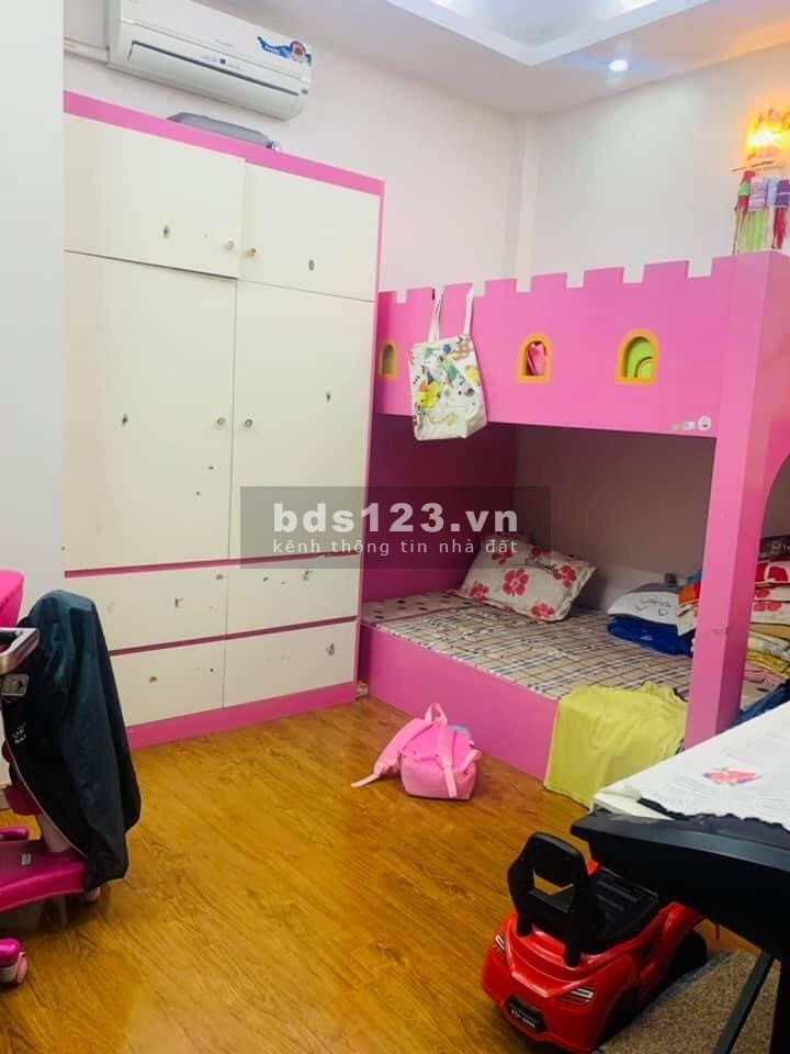 Bán nhà Mỹ Đình, Lô góc, 2 mặt thoáng, ôtô đỗ cửa, KD đỉnh, dt 43m2, 4 tầng giá 4.4 tỷ
