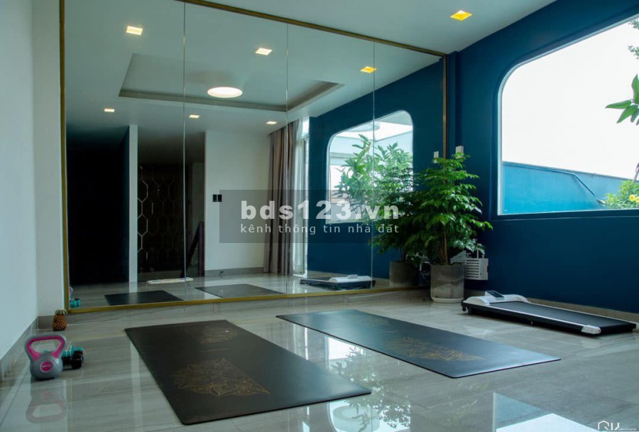 Bán nhà đẹp 5 tầng 5PN 5WC, căn góc hẻm 10m Trần Hưng Đạo giao Nguyễn Văn Cừ