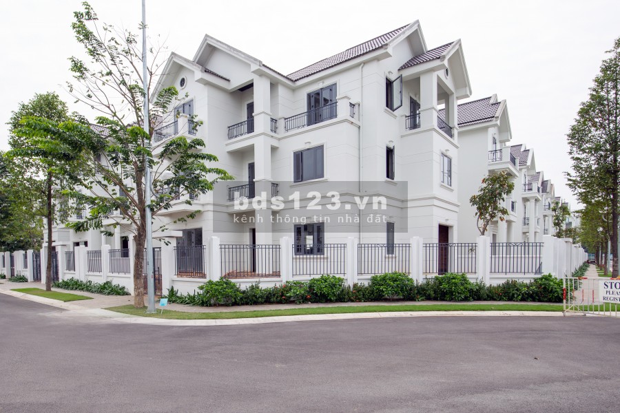 BIỆT THỰ HIỆN ĐẠI TRUNG TÂM THÀNH PHỐ VĨNH YÊN, SỔ ĐỎ CHÍNH CHỦ
