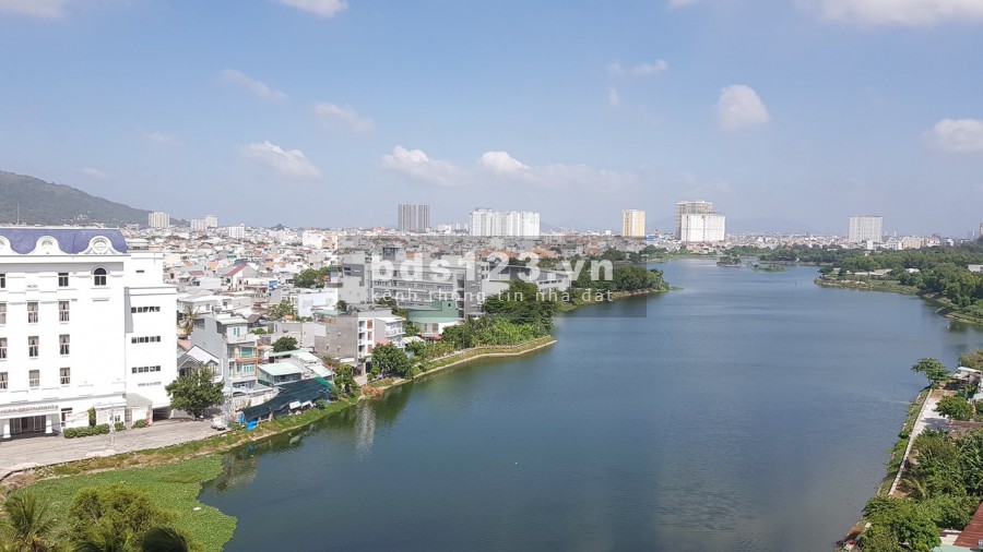 Bán căn hộ Melody Vũng Tàu DT 108M2 3PN view biển thành phố tầng trung nhà đẹp