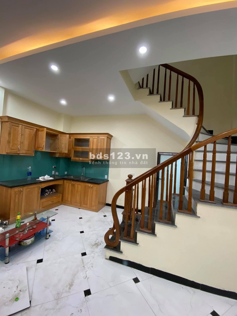 Bán nhà nguyên căn Mỹ Đình ô tô chủ nhà tặng nội thất ở sướng, 5 tầng đúc kiên cố