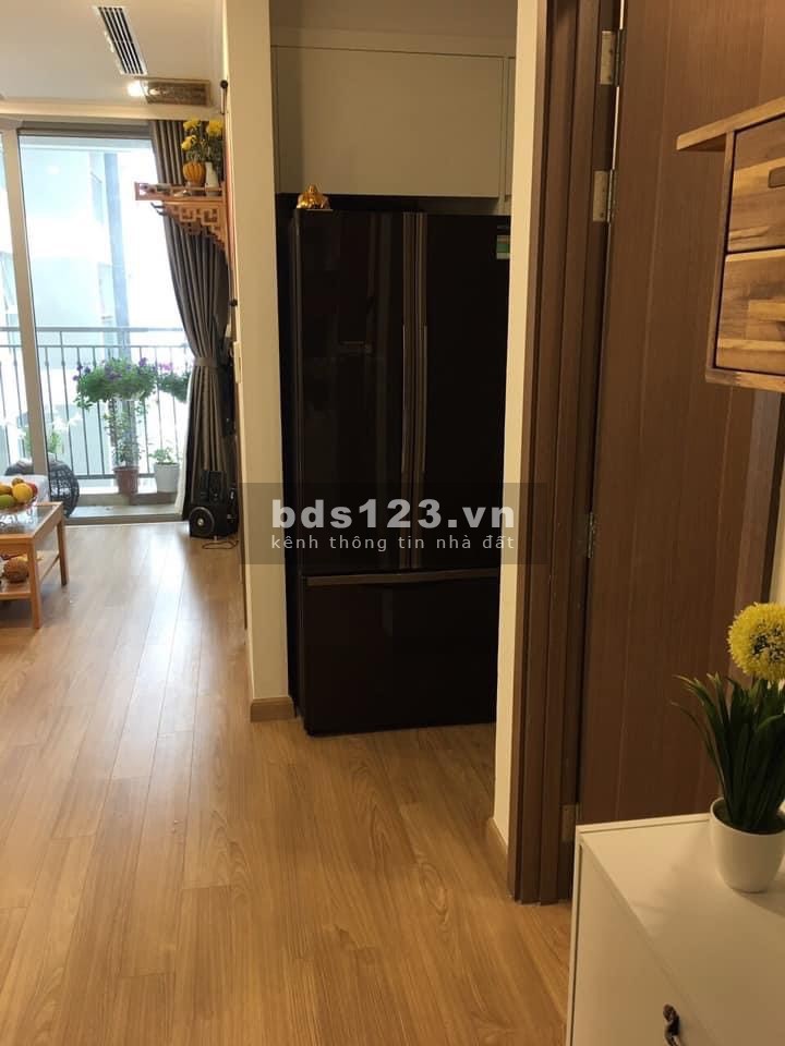 Cần bán cắt lỗ căn hộ 52m2, 2 pn, tại chung cư Vinhomes Gardenia, giá 2.4 tỷ