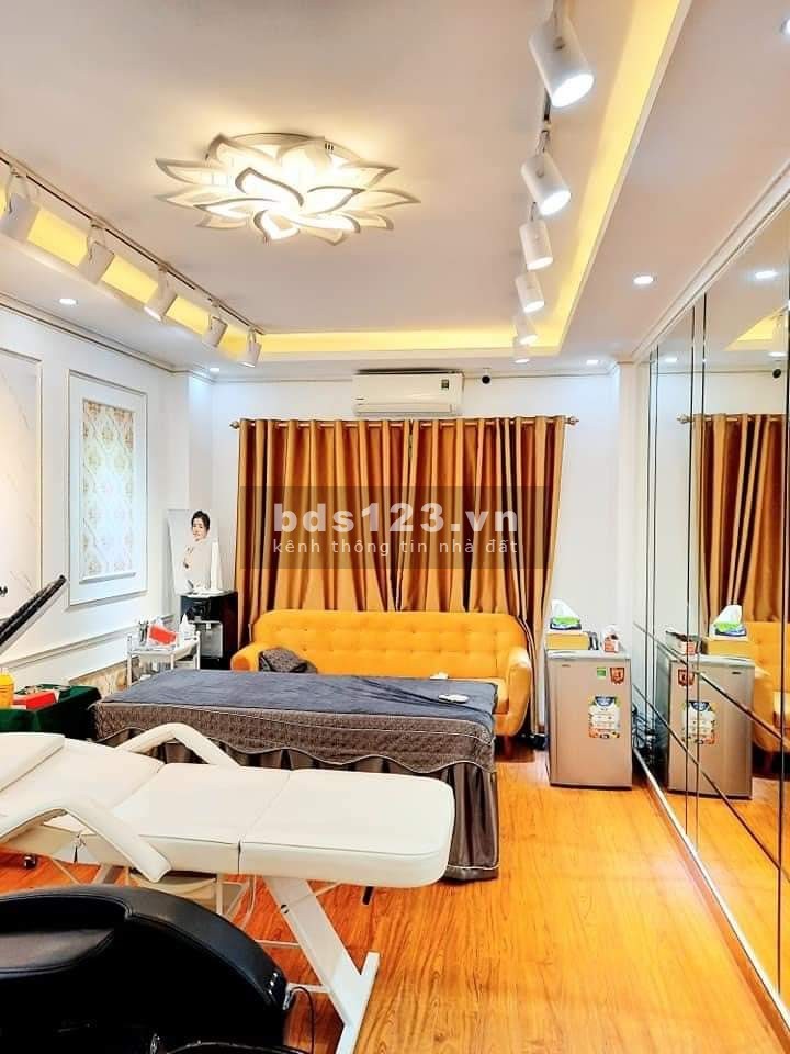 Bán nhà TT Mỹ Đình ngõ rộng thông thoáng ô tô đỗ cửa, dt 42m2, 5 tầng giá 4 tỷ
